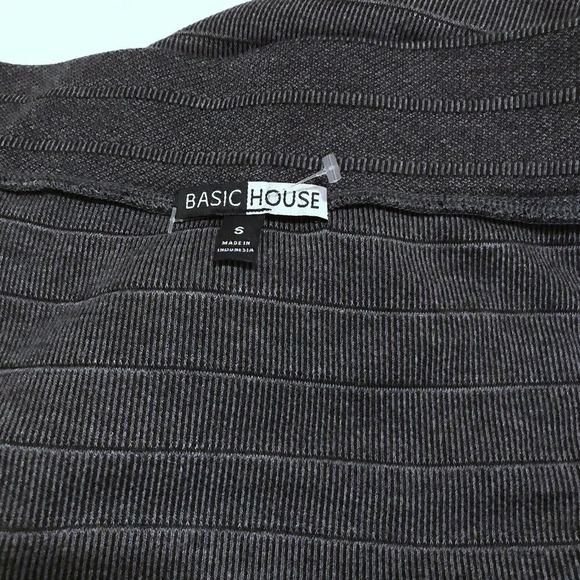 Basic House NWOT Mini Skirt for Women S - Picture 7 of 8
